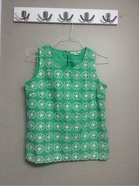 Boden Green Floral Embroidered Tank Top. Womens size US 6